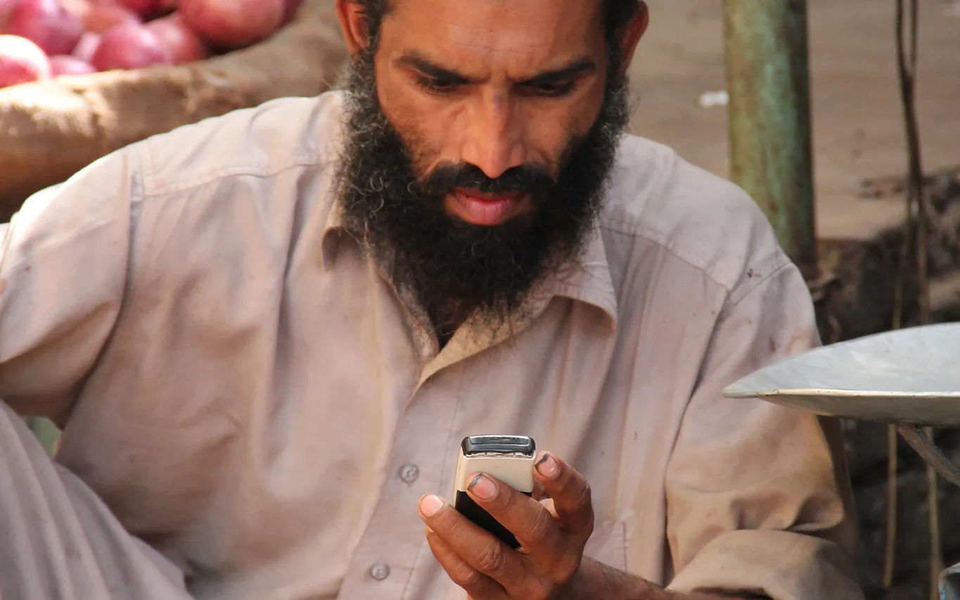 Will Pakistan's Urdu Script Be Lost in Texting Translation?